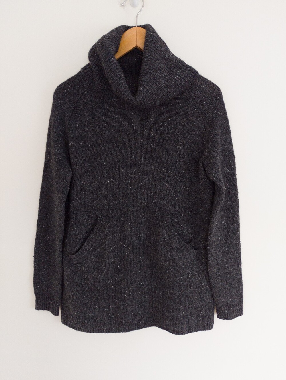Burton WB Avalanche Wool Blend Oversized Cowl Neck Sweater Charcoal Gray XS